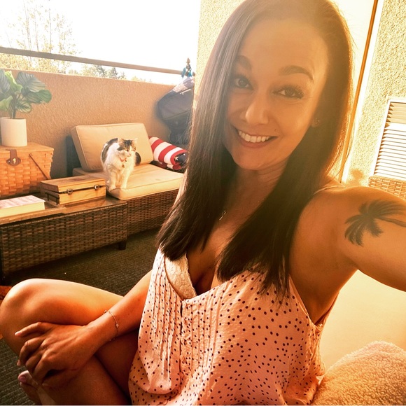 Meet your Posher, Kimberly - Picture 1 of 1